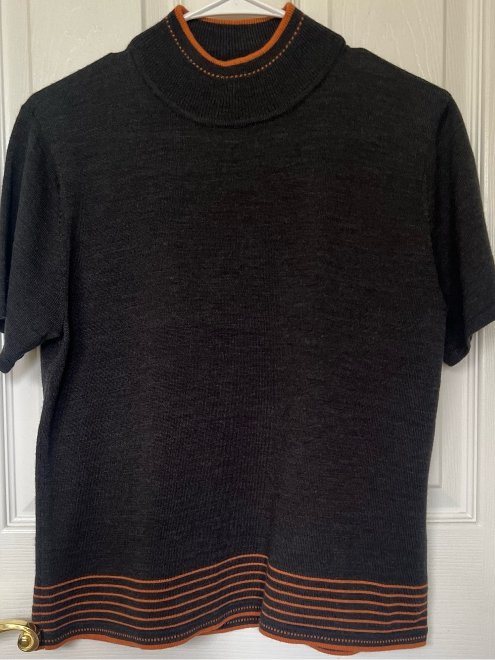 NWOT Tahari Charcoal Gray Wool Blend Short Sleeve Mock Neck Sweater Top Sz 12